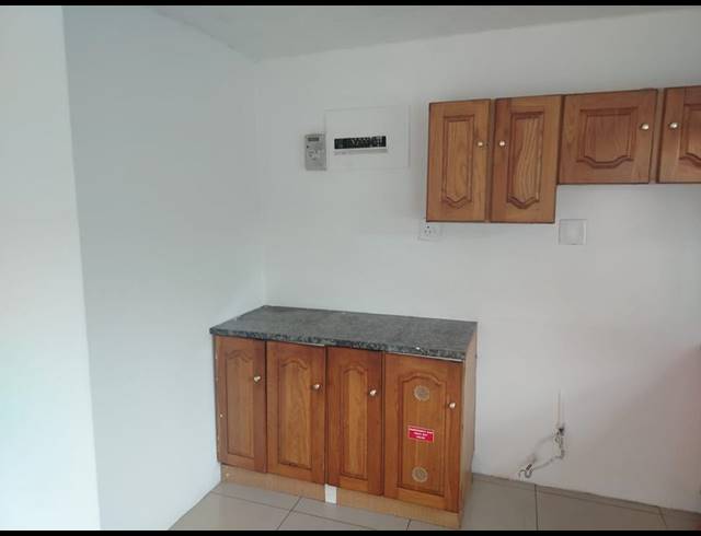 3 BEDROOM PROPERTY TO RENT IN GROVE END